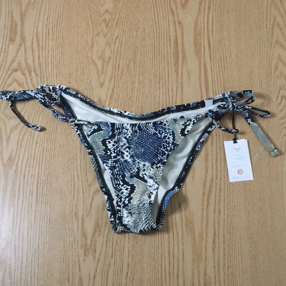 B3 New Shade & Shore Swimsuit Bikini Bottoms Snake Print Ruched Blue Size Small - Picture 1 of 6